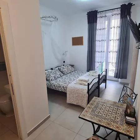 Amici Holidey Stazione Pensión 3*