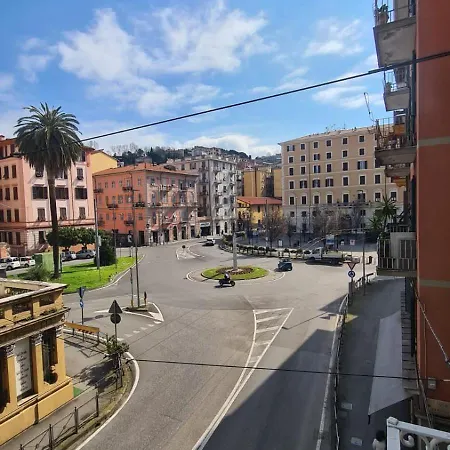 Pensión Amici Holidey Stazione La Spezia