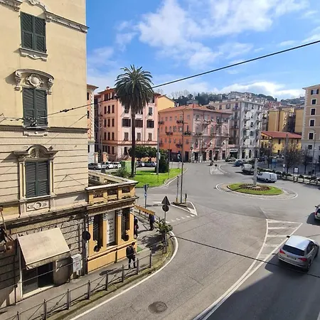 Amici Holidey Stazione 3* La Spezia