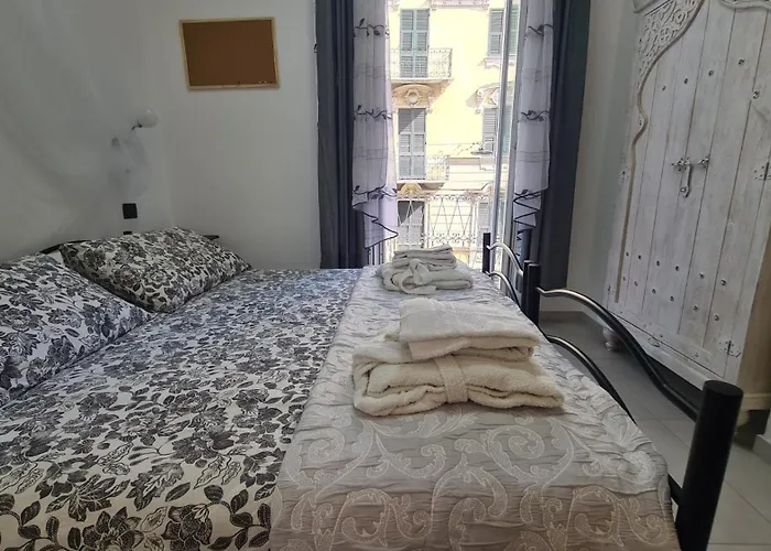 Гостевой дом Amici Holidey Stazione Специя